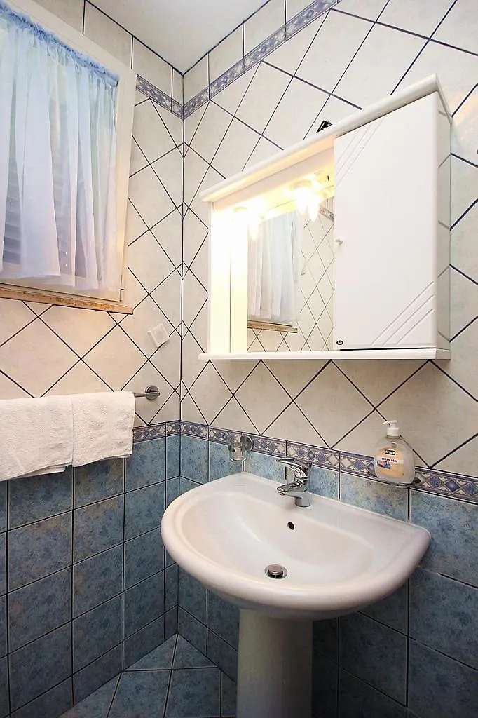Apartment Ladonja 2 Krnica